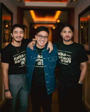 Ketika Berhenti Disini