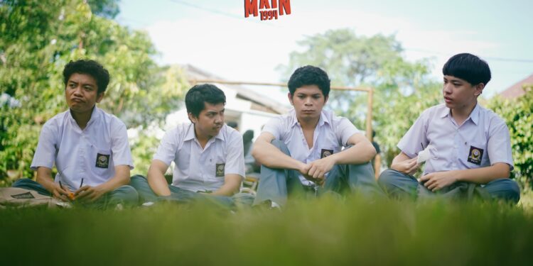 Keluar Main